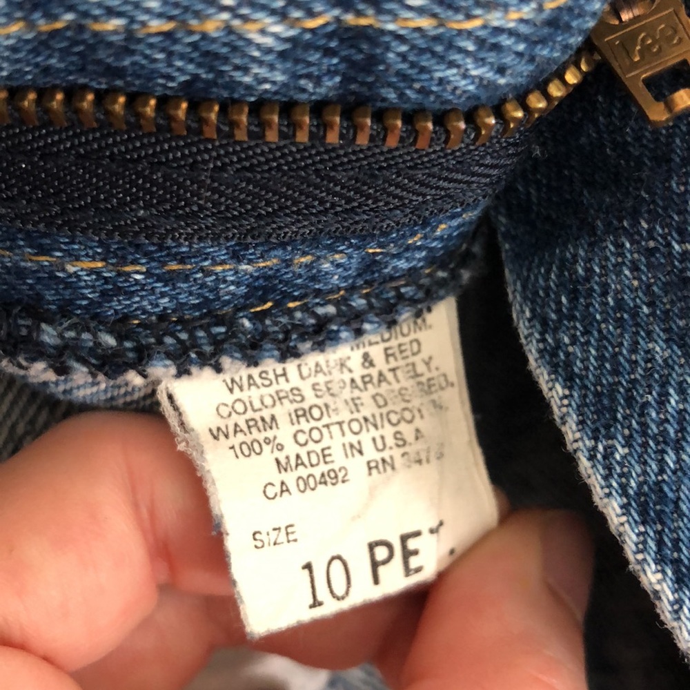 Women’s Petite Vintage Lee Jeans - Picture 5 of 5